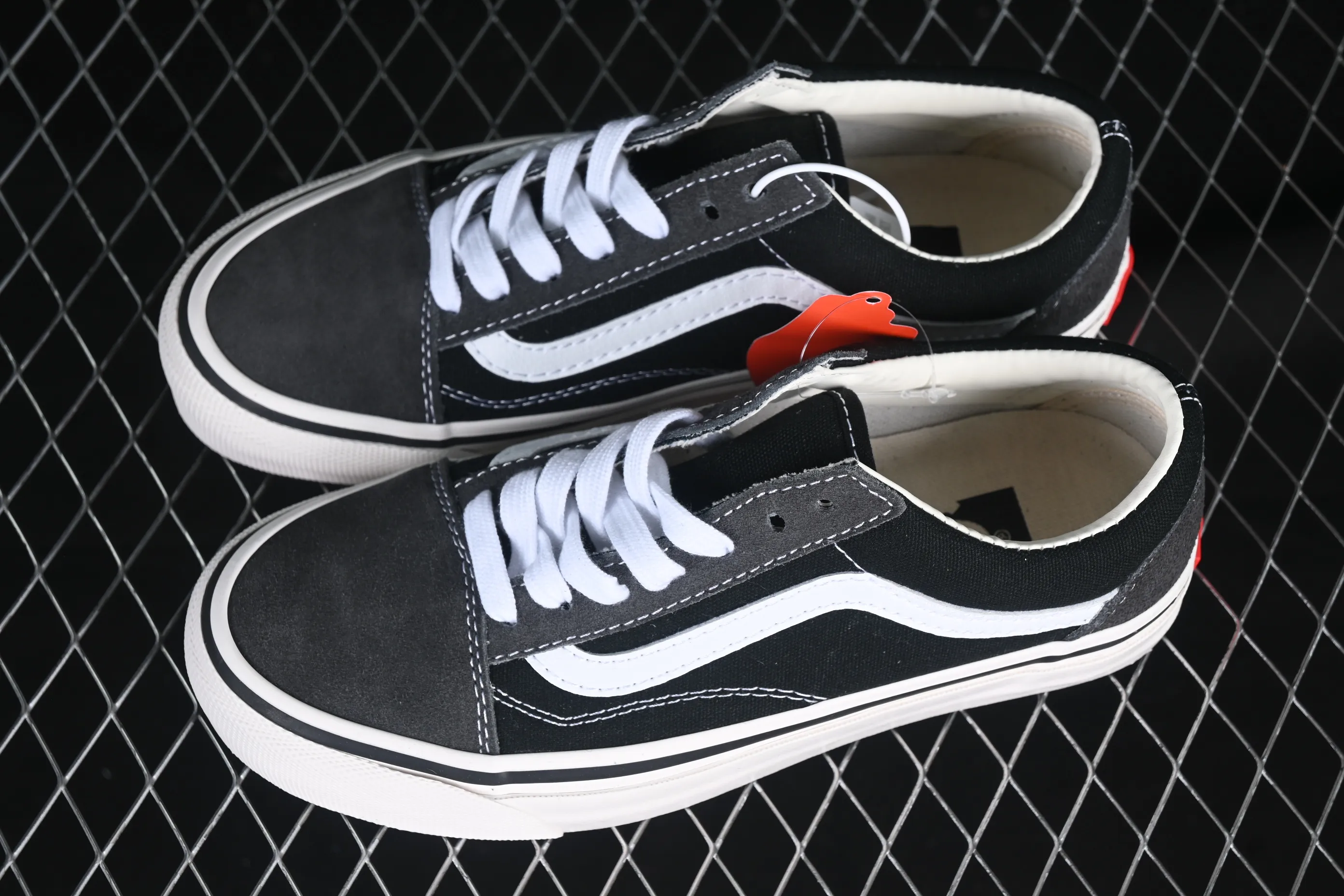 All categories Vans Vans series Vans Low Vans low top Vans Premium Old Skool 36 Vans official high-end retro casual sneakers VN000D56239